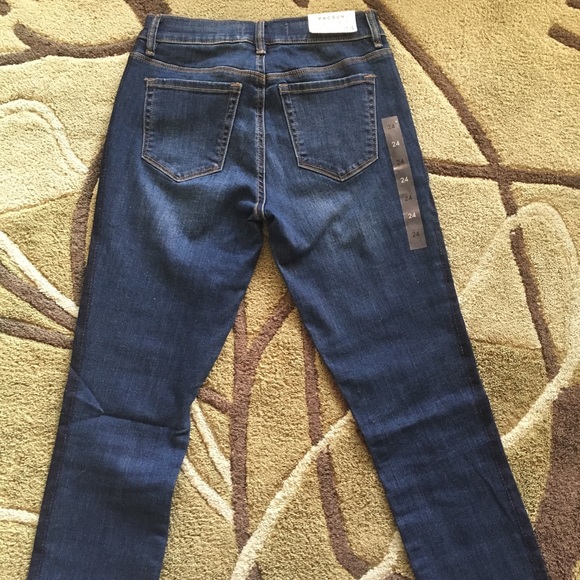 Pacsun Darkwash Frayed Ankle Jeggings Size 24 - Picture 6 of 8